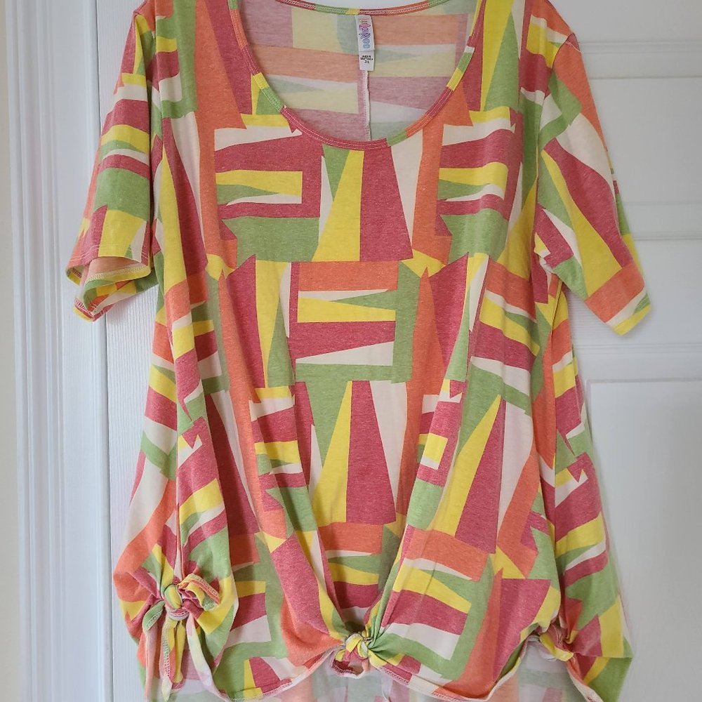 LulaRoe shirt